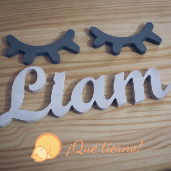 Nombres en madera