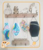 cuelga mascarillas