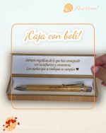 CAJA CON BOLIGRAFO PERSONALIZADO QUE TIERNO MADERA BAMBU PROFE