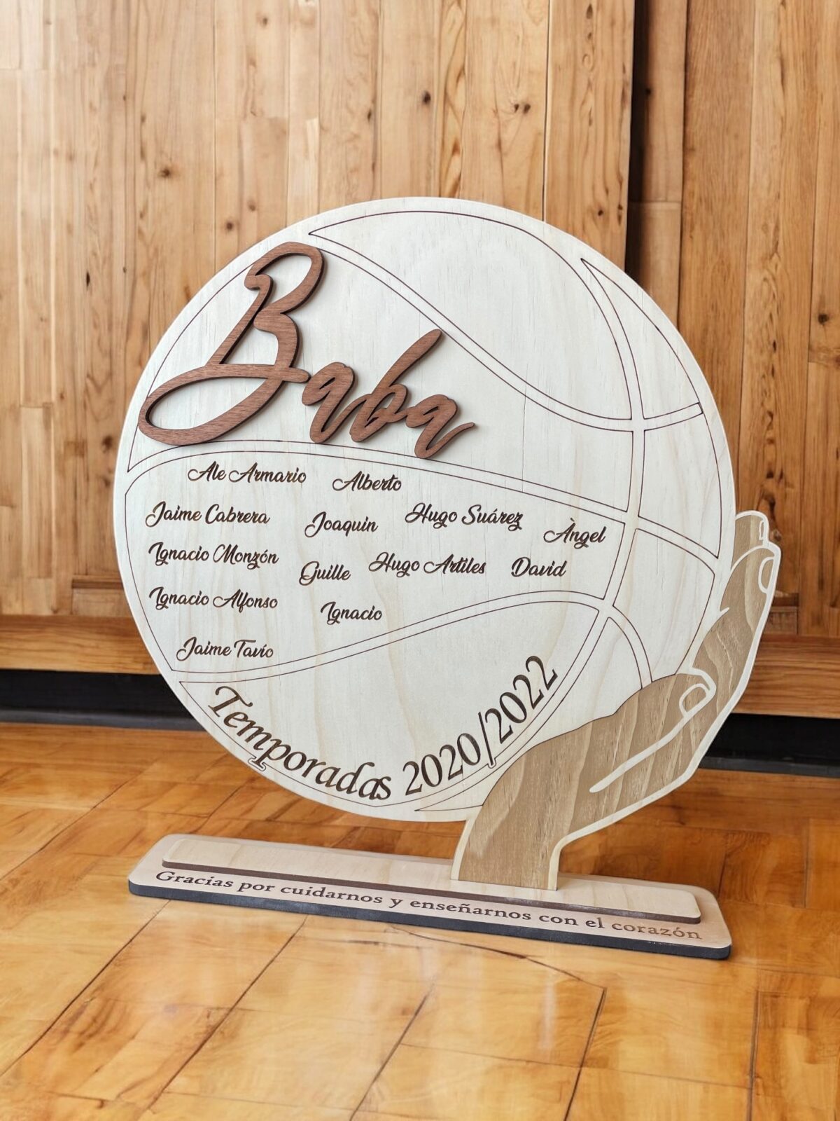 PLACA-ENTRENADOR-TROFEO-FUTBOL-BALONCESTO-VOLEIBOL-DEPORTE-CANARIAS-QUE-TIERNO-LAS-PALMAS-MADERA-PERSONALIZADO-FIN-DE-CURSO-TEMPORADA