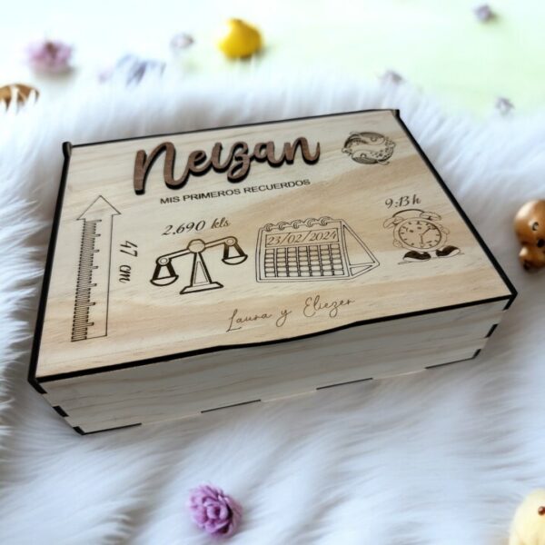 CAJA MIS PRIMEROS RECUERDOS NATALICIO MADERA PERSONALIZADO LAS PALMAS GRAN CANARIA QUE TIERNO